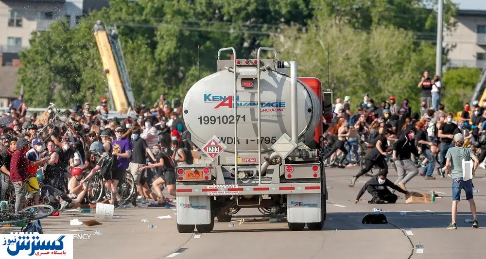 تصاویر/ خشونت پلیس با معترضان آمریکایی