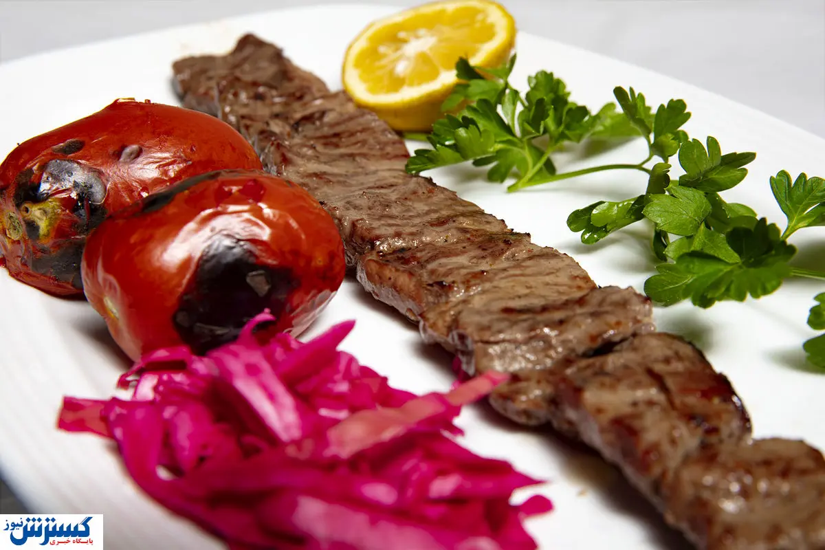 قیمت یک سیخ کباب فقط ۱۴۰ هزار تومان / کاریکاتور