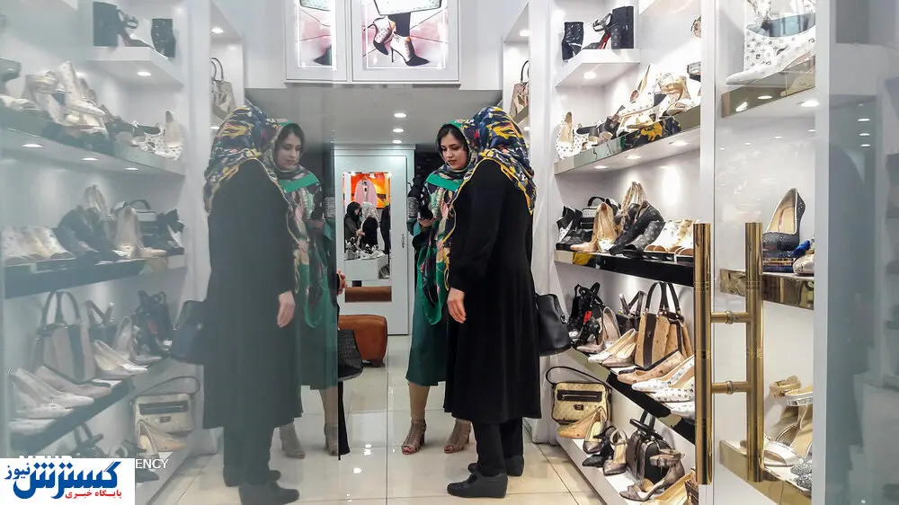 تصاویر/ پاساژگردی در ایام قرمز کرونا