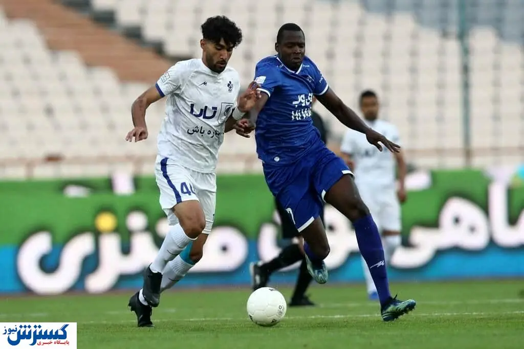 تساوی استقلال و پیکان در نیمه اول