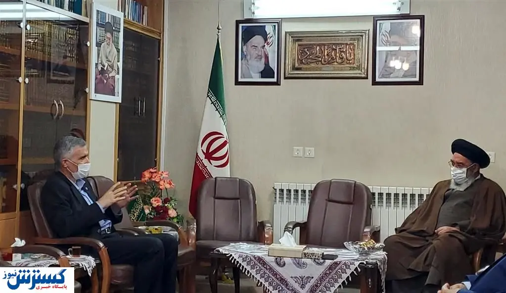 درج عنوان ساخت ایران بر ریل ذوب آهن غرور آفرین است