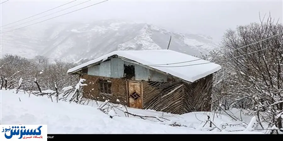 سنندج زیر برف دفن شد/ همه ادارات تعطیل شدند + عکس