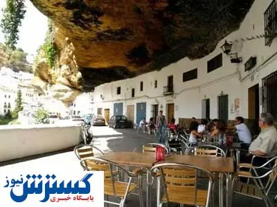 روستای شگفت انگیزی در اعماق صخره ها + تصاویر
