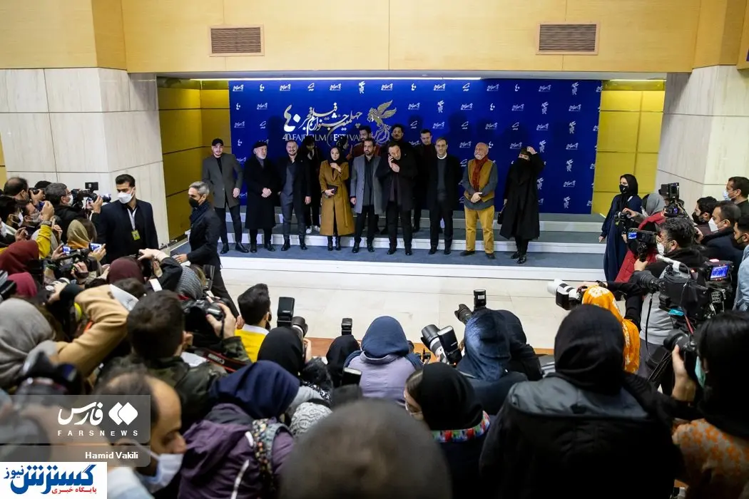 جولان کرونا در برج میلاد/ جشنواره فیلم فجر جشنی برای بیمار شدن هزاران تهرانی!