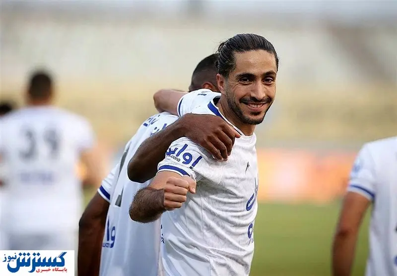 خدمت بزرگ ستاره استقلال به بازیکن جنجالی سرخ‌ها