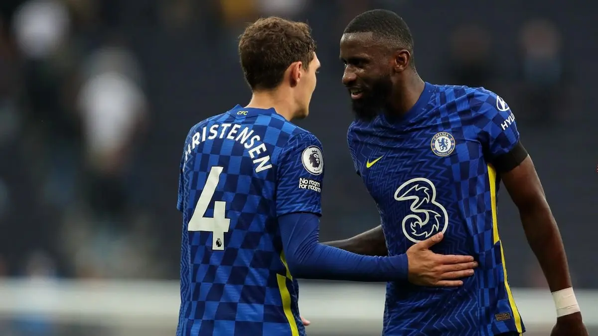 شوک به اردوی آبی‎ها / جدایی مدافع فیکس قطعی شد