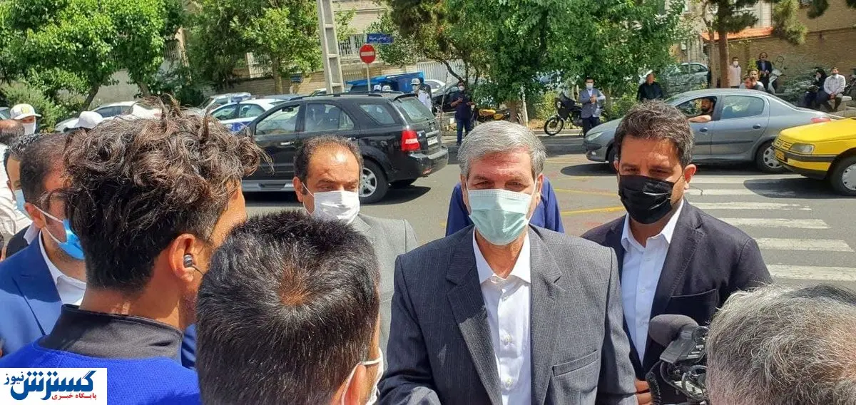 مصطفی کواکبیان در انتخابات ثبت نام کرد