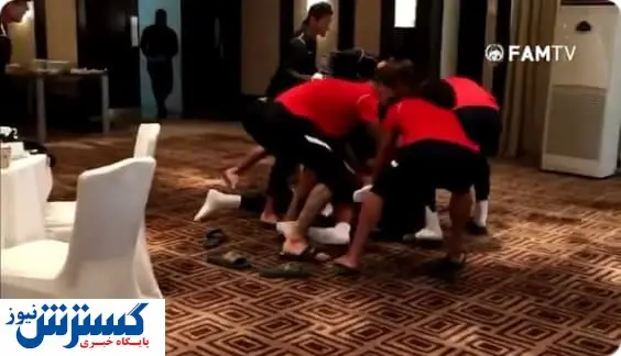 بزن بزن بازیکنان در جشن تولد سرمربی تیم ملی! / عکس