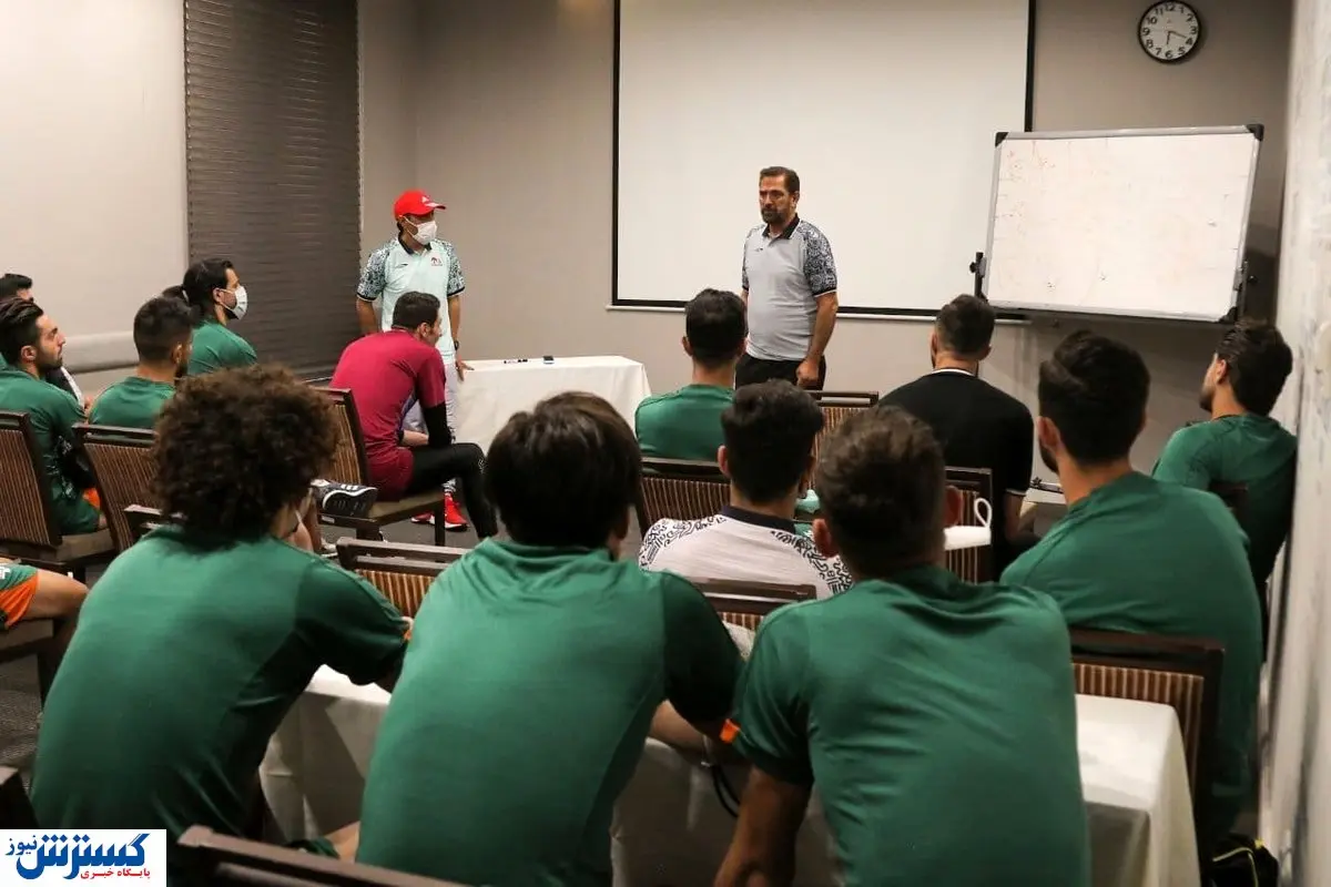 فیروز کریمی: از فوتبال متنفرم شدهام!