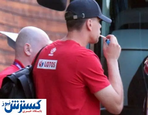 ستاره تیم ملی لهستان سیگاری است! / عکس