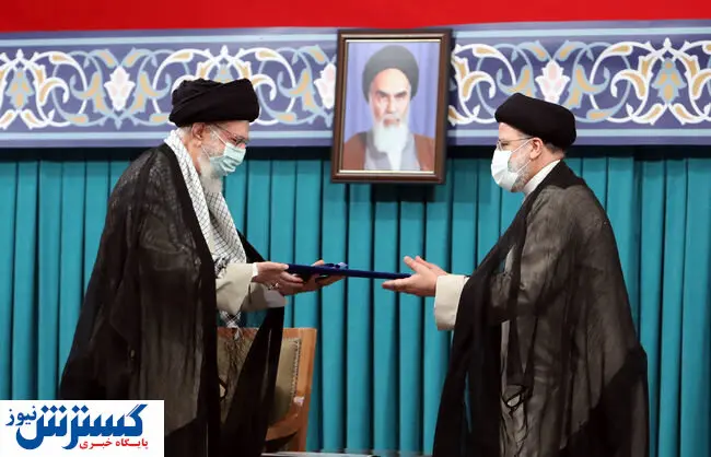 رهبر انقلاب:مظهر وفاق ملی باشید با مردم صادقانه حرف بزنید