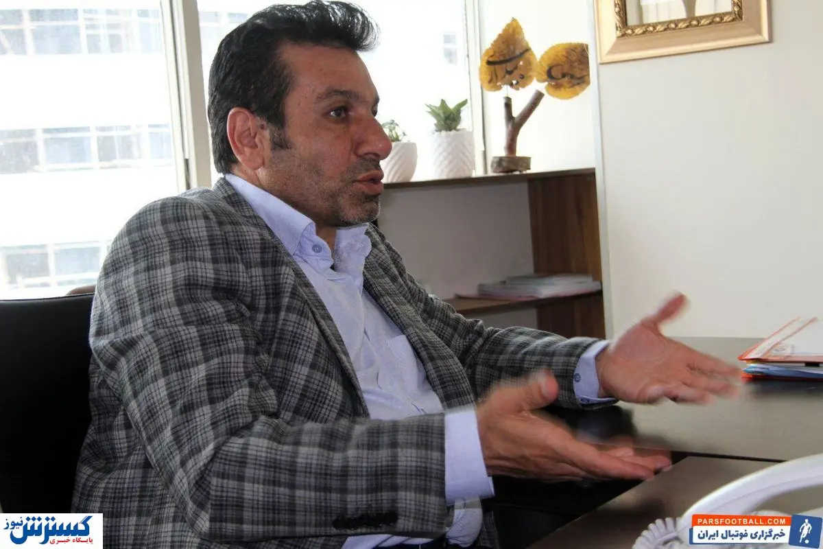 جای گریه کردن، پنالتی را درست بزن!