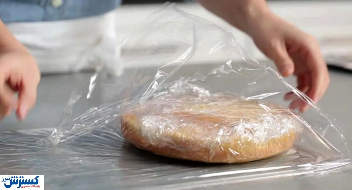 هشدار/ قرار دادن نان داغ در این کیسه ها خطرناک است!