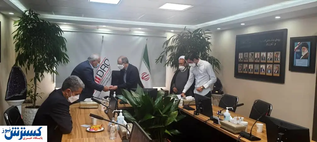 تقدیر از رزمندگان توسط ایمیدرو