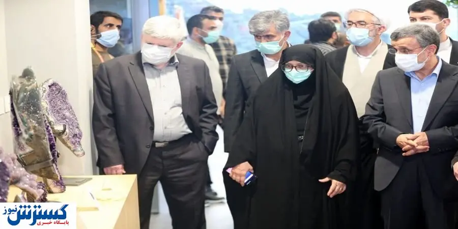 عکس های جدید احمدی نژاد و همسرش در دبی + عکس