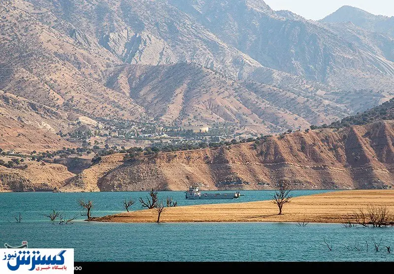 تصاویر/ روستای مدفون زیر دریاچه سد کارون آشکار شد