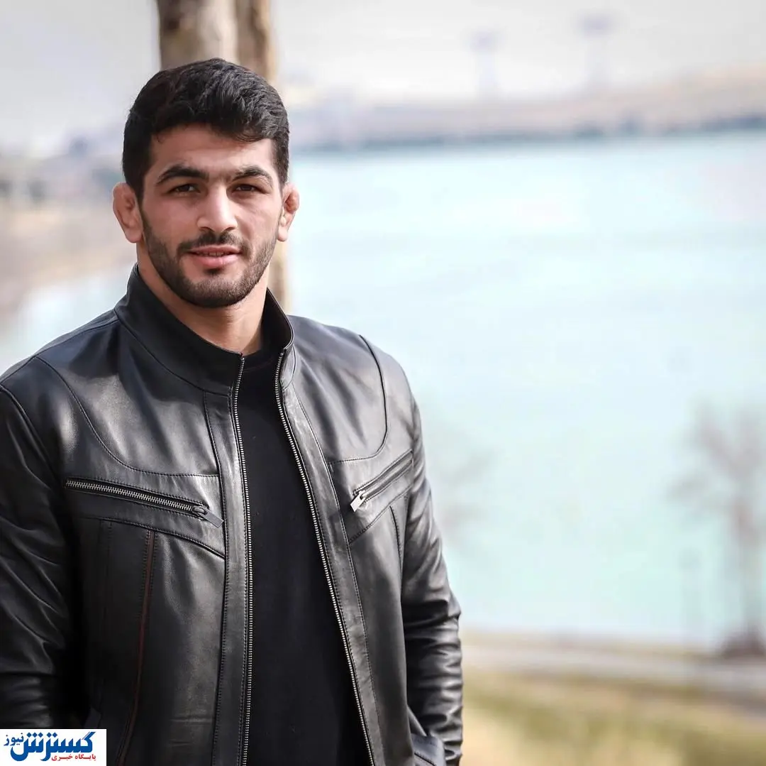 حسن یزدانی در کنارخواننده معروف+عکس