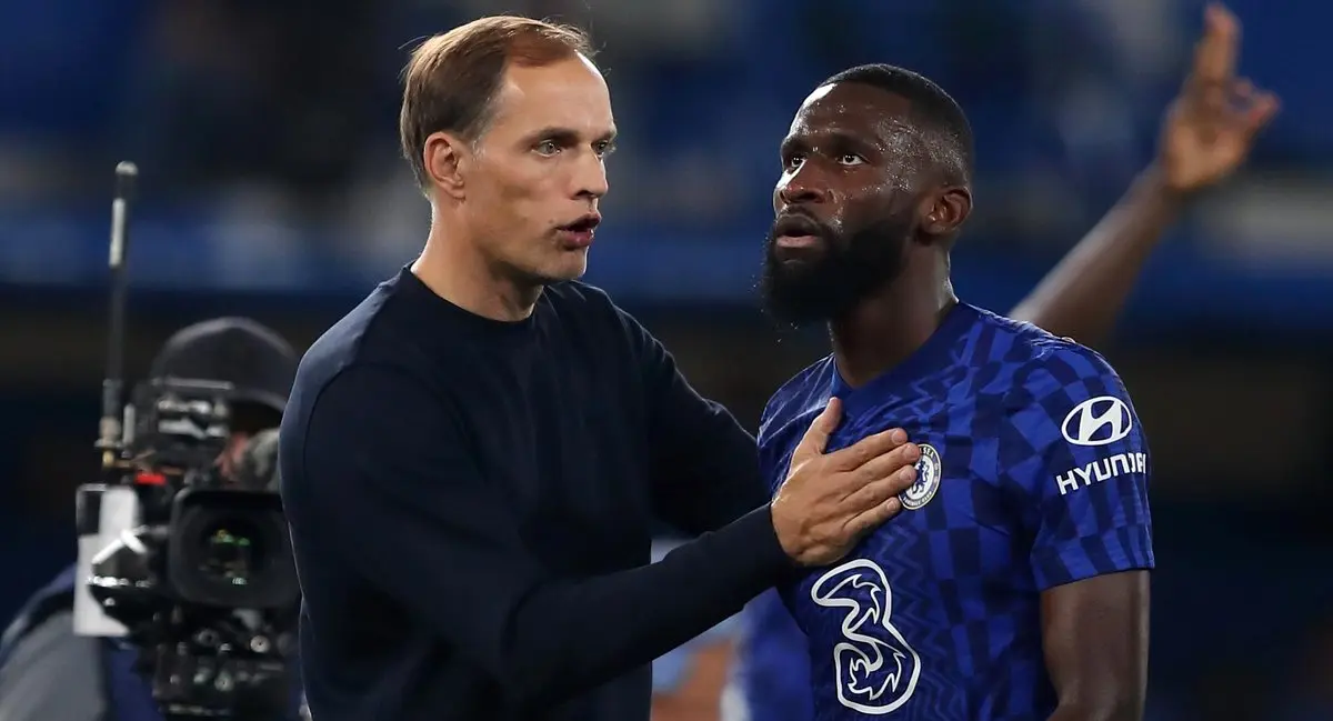 مدافع خارجی آبی‌ پوشان ماندنی شد؟