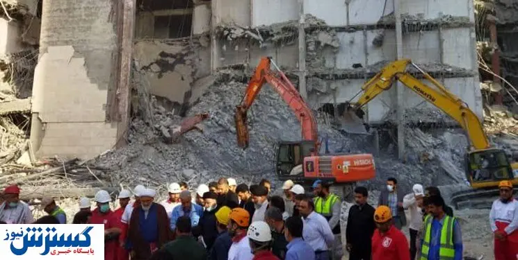 حضور رییسی در محل حادثه متروپل