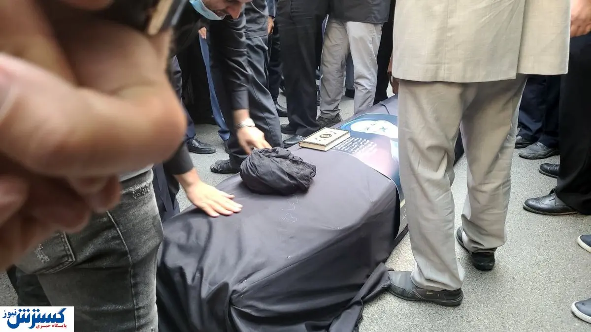 تصاویر / خداحافظی همیشگی مرحوم دعایی با روزنامه اطلاعات