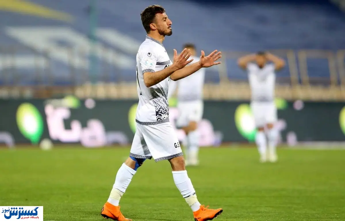 بمب نقل و انتقالات در دوراهی پرسپولیس و استقلال