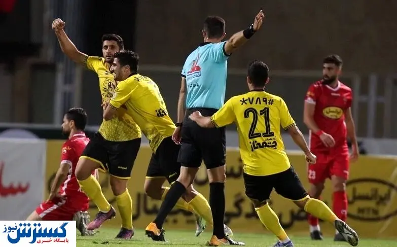 از استقلال پیشنهاد دارم / منتظر سرمربی جدید هستم