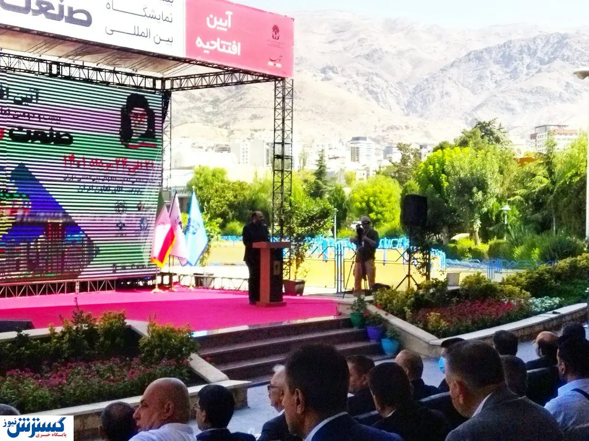 صنعت ساختمان موتور محرک صنایع کشور / بانکها دولت را یاری کنند