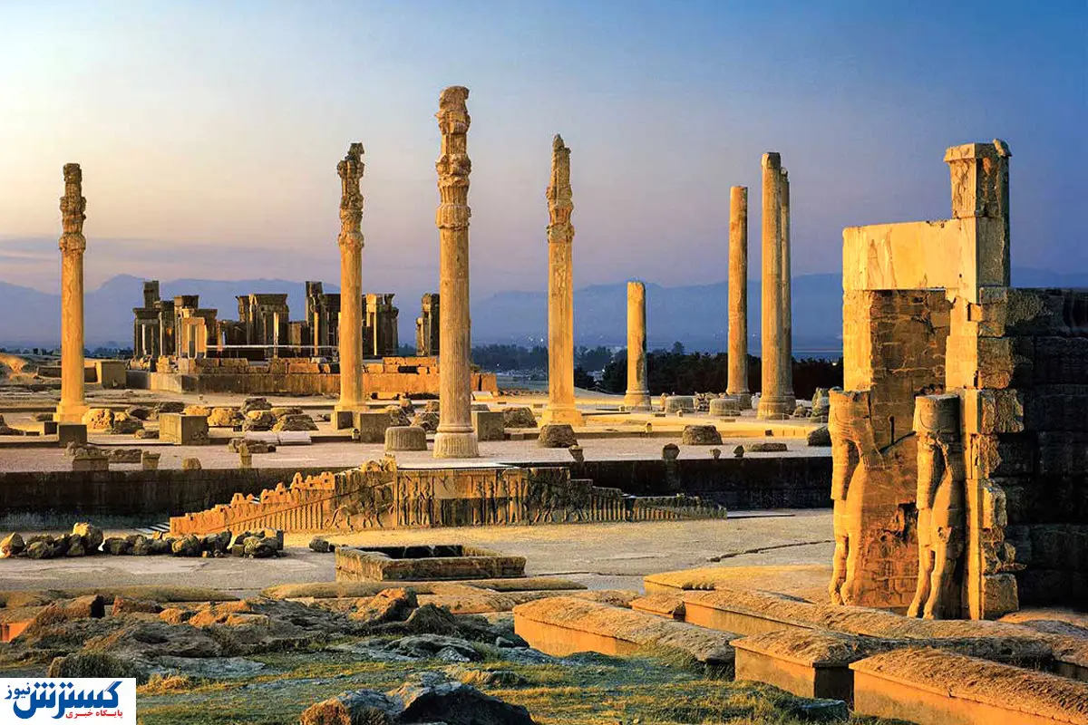 جریان تبلیغ لباس در تخت جمشید چه بود؟