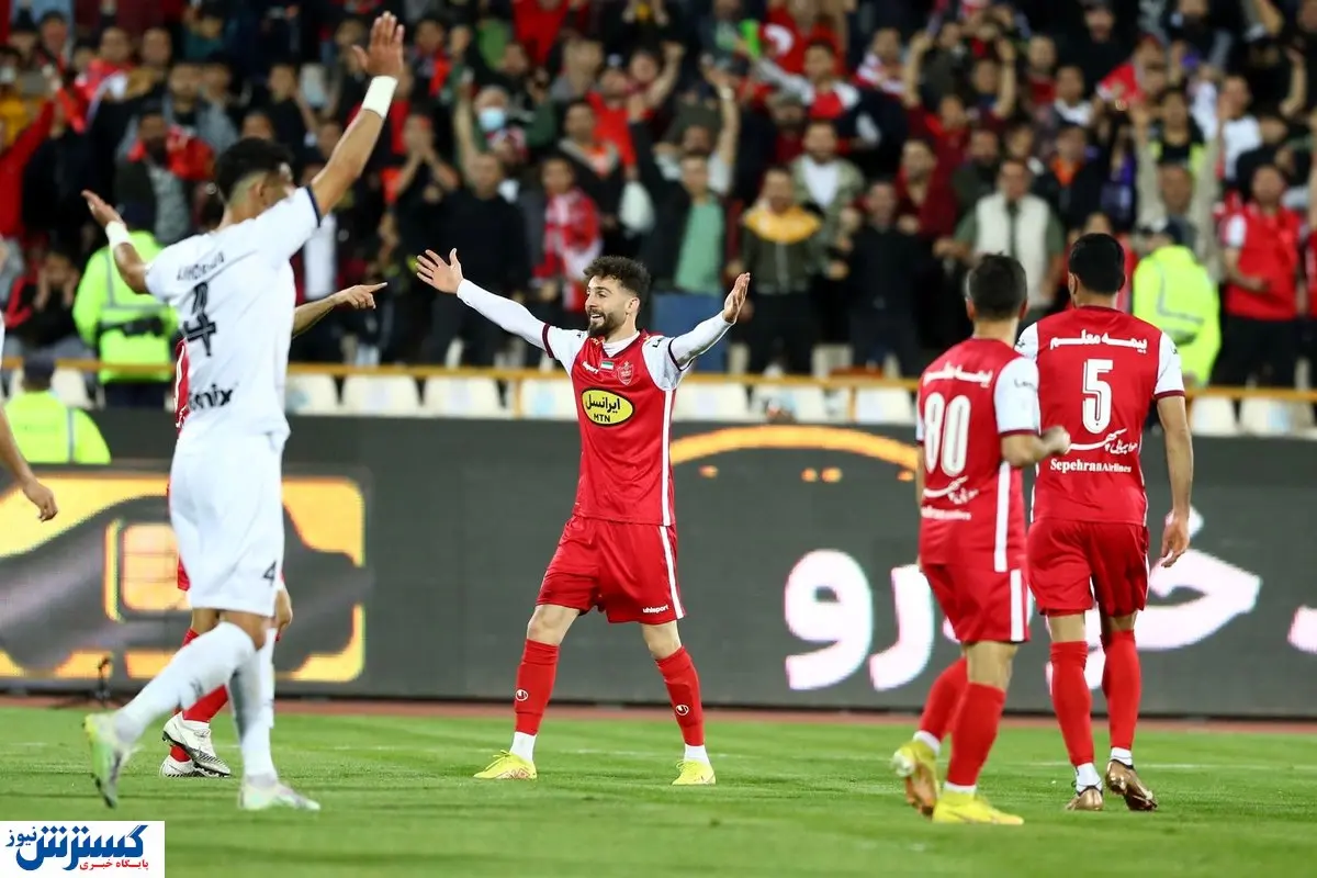 کری خوانی مهاجم پرسپولیس برای حسینی!