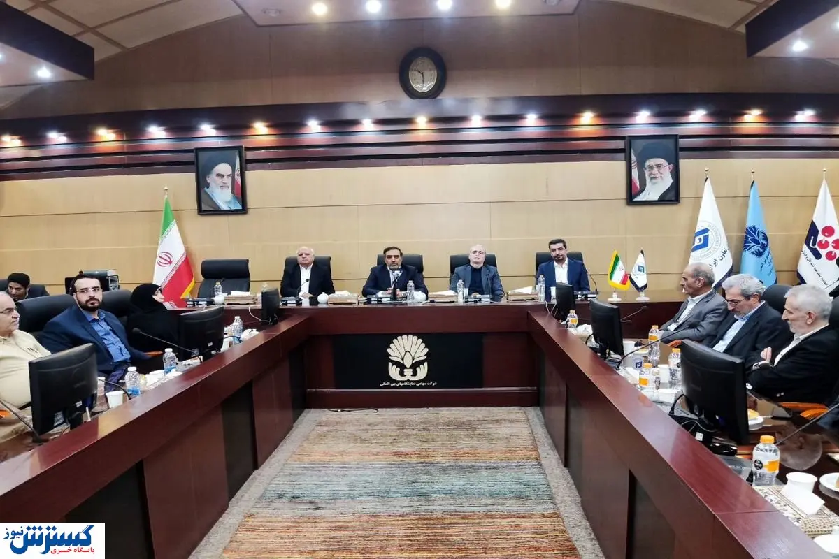 استقبال بی‌نظیر از نخستین نمایشگاه ایران کمیکال / جای خالی برگزاری نمایشگاه صنعت شیمایی پر شد