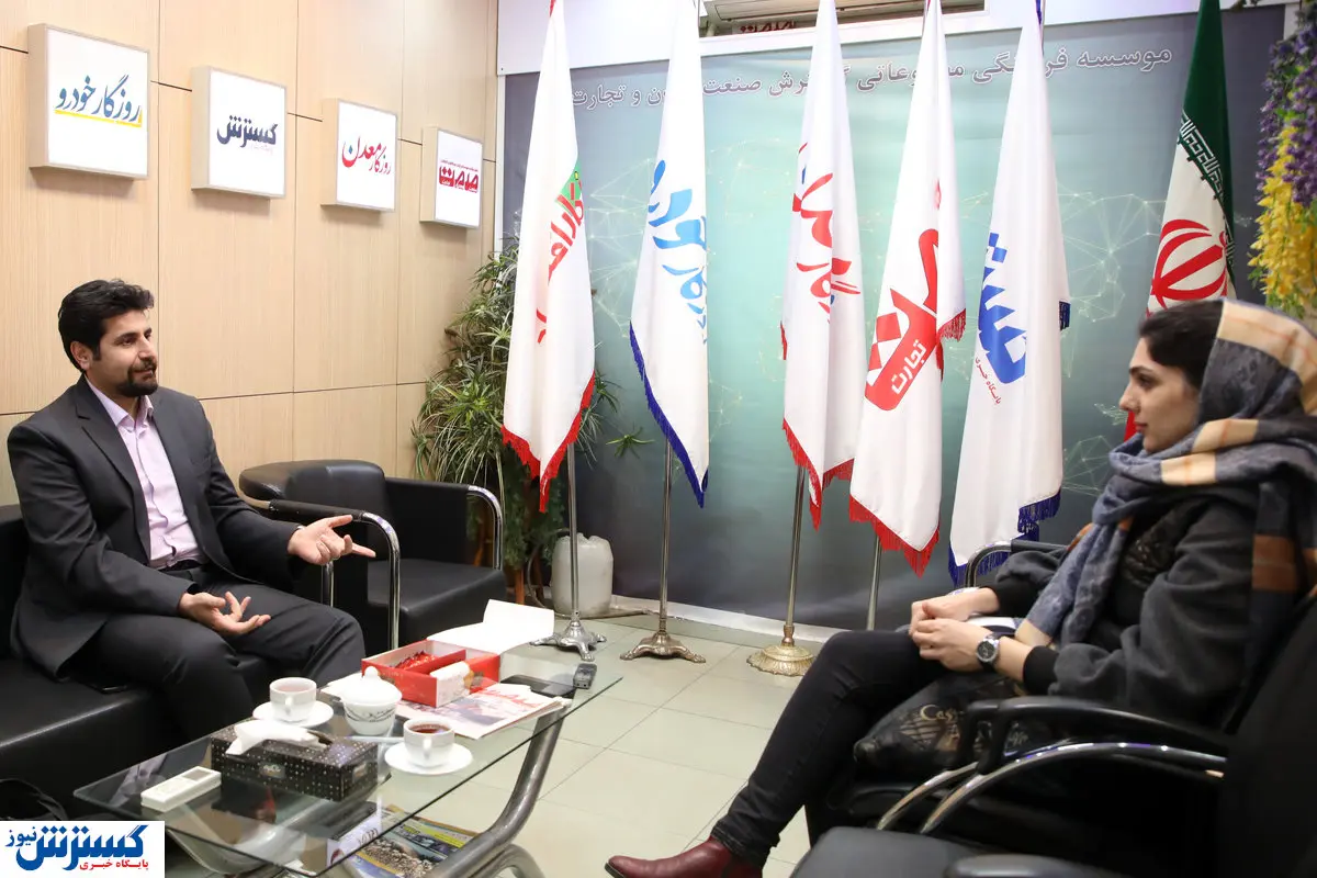 ۹۰ درصد پرداخت بیماران به جیب این افراد می رود / جامعه را  ضد پزشک نکنیم