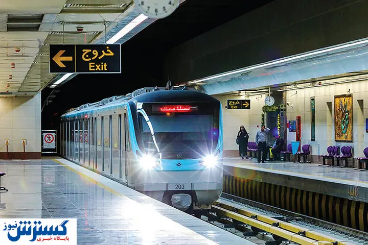 برچسب های ۴۵ میلون تومانی در مترو/هزینه تبلیغات چقدر آب میخورد؟