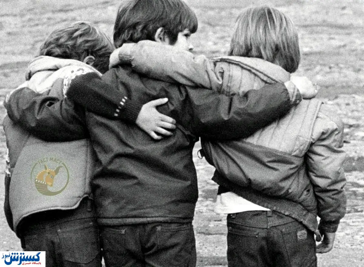 دوستی، همبستگی میان مردم جهان است / افراد این روز مهم را جشن می گیرند