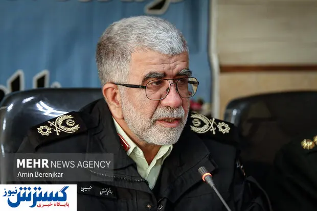 تیراندازی پلیس به یک خودرو پژو ۴۰۵ / ۲۵۱ کیلو تریاک کشف شد