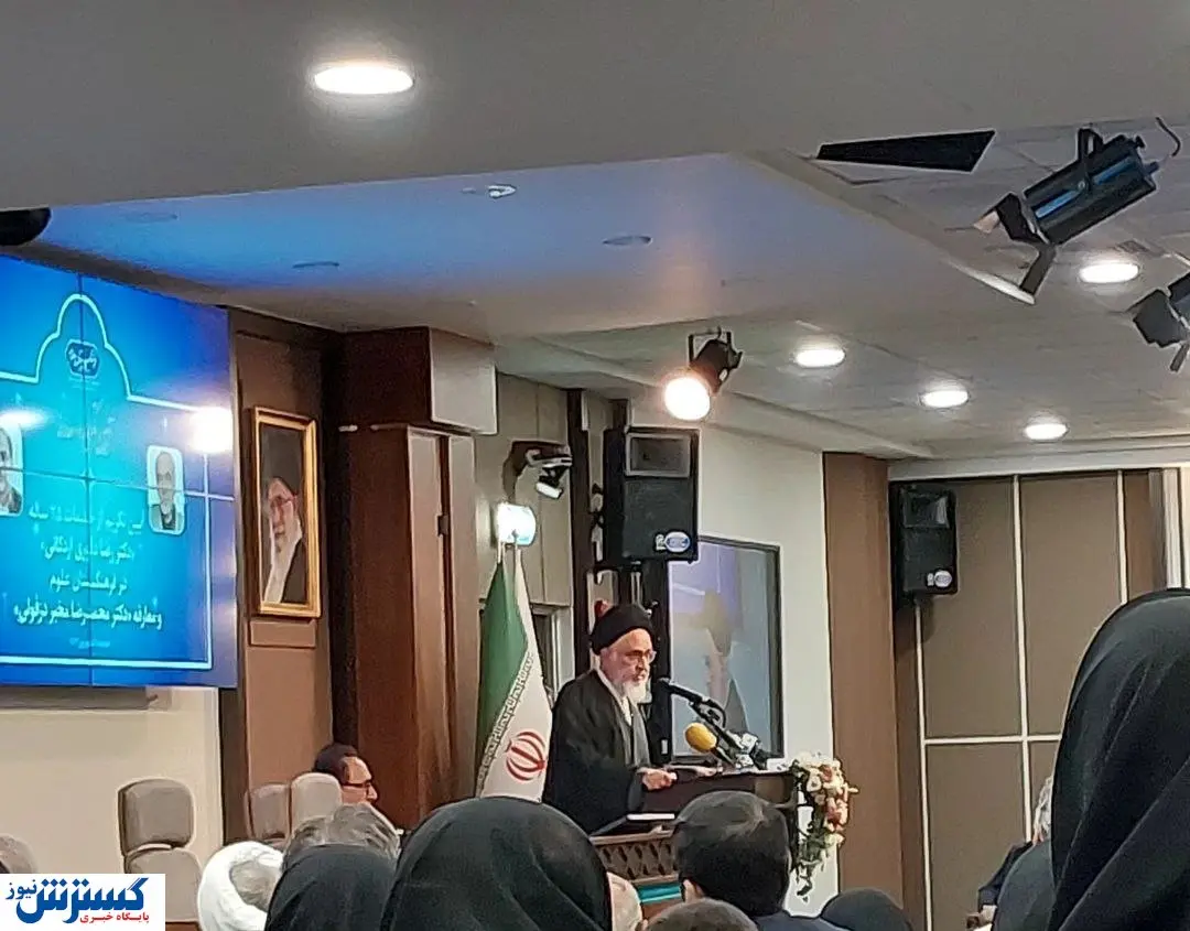 سکوت وزیر علوم و ناراحتی رئیس فرهنگستان در اخراج اساتید