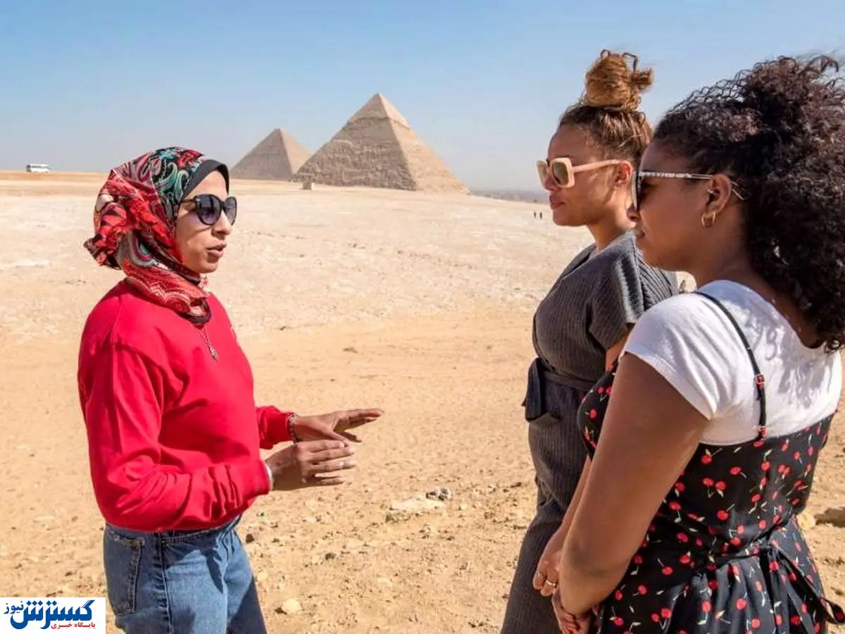 هر چیزی که باید در مورد تور لیدر بدانید / درآمد راهنمای گردشگری چقدر است؟