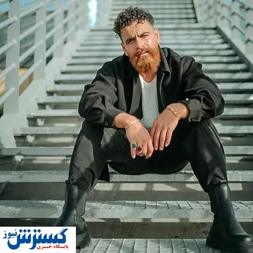 خودزنی خواننده بر روی صحنه!+ فیلم