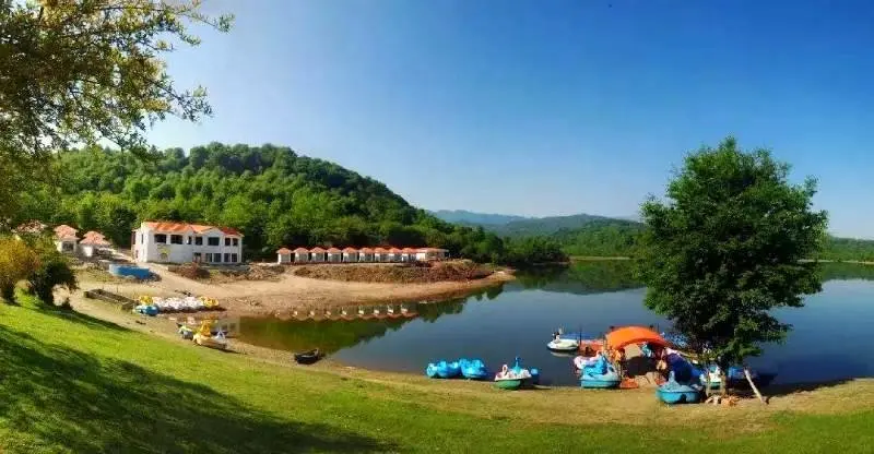 معرفی روستای توریستی شیاده مازندران/قیمت کلبه های جنگلی