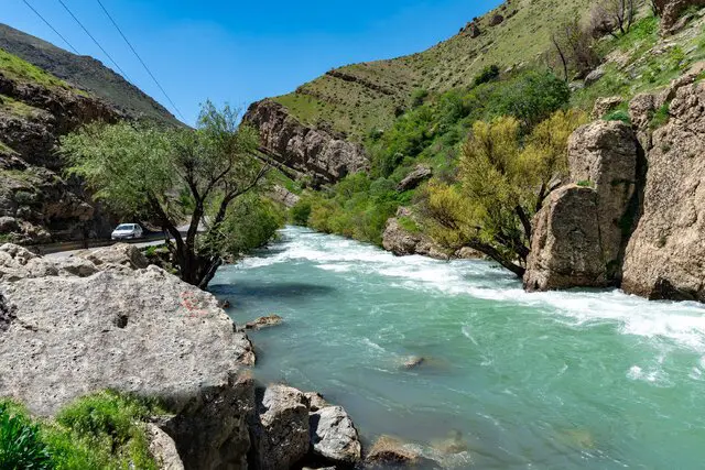 با کمتر از ۱۰۰ هزار تومان در این شهرستان تفریح کنید