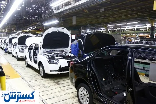 صنعت خودرو، مغلوب نوسانات نرخ ارز / نجات صنعت خودرو از مسیر اقتصاد سیاسی میگذرد