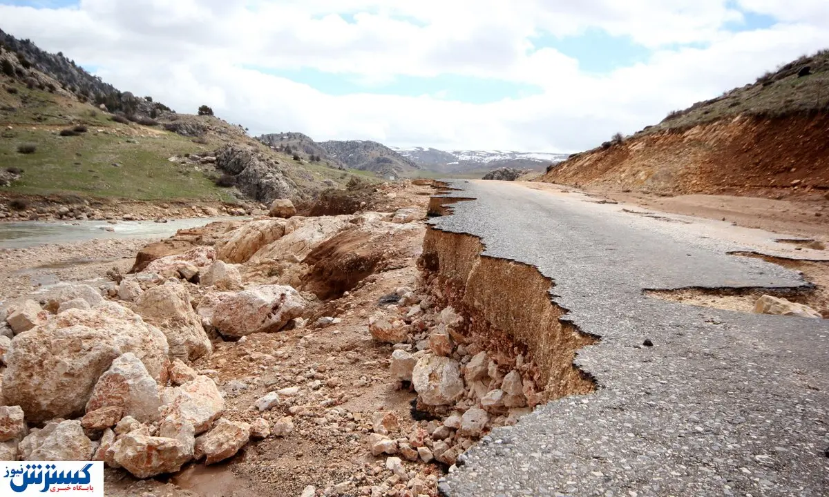 بمب ساعتی زیر پای ایران