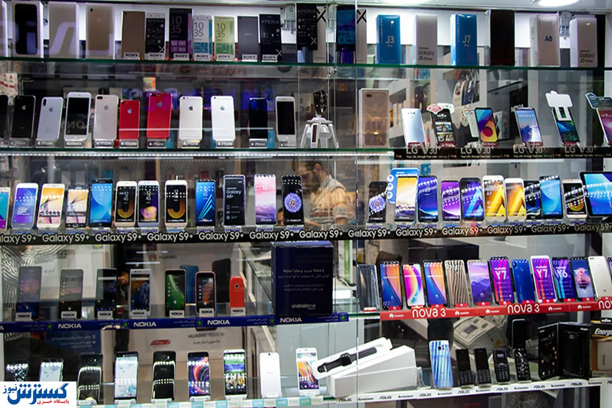 قیمت گوشی از ۵ میلیون تا ۵۵ میلیون / بازار موبایل داغ شد