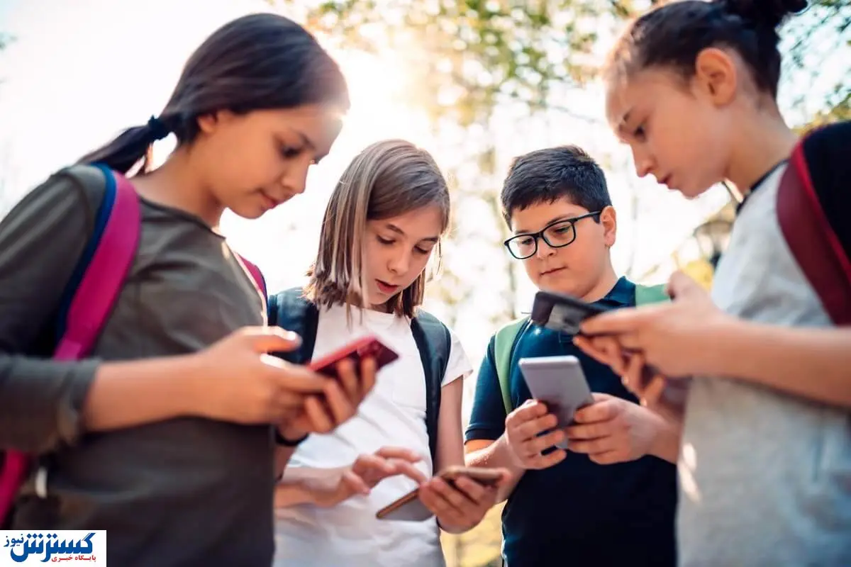 احتمال وضع قانون جدید برای دانش آموزان | حق استفاده از موبایل را ندارید!