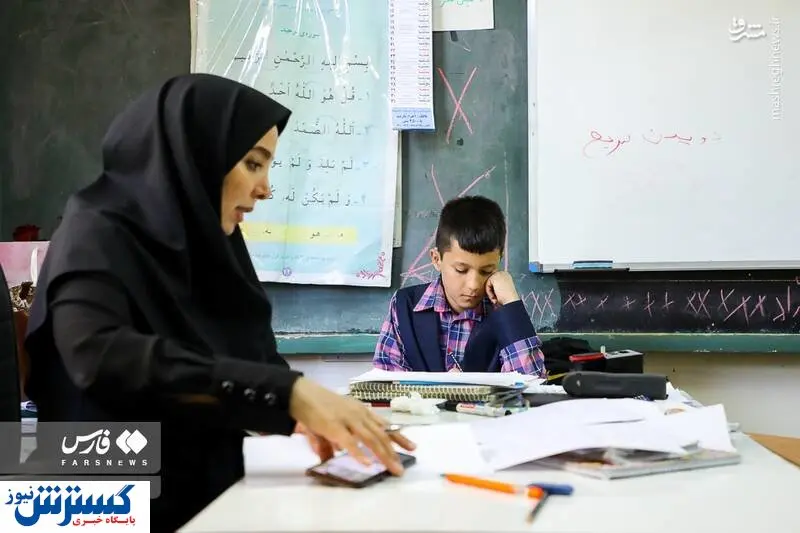 فرهنگیان کشور مهارت ندارند! | مشکلات اقتصادی والدین را کلافه کرده است