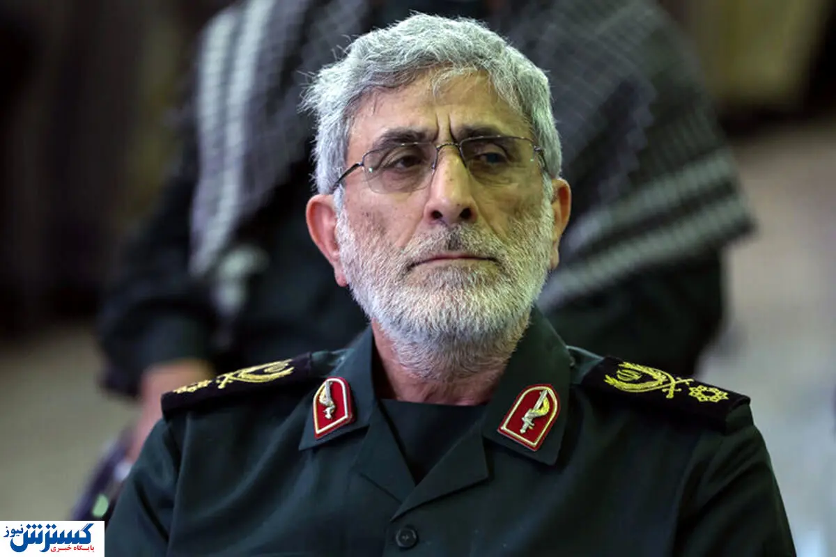 تصاویری جدید از سردار قاآنی در دیدار بسیجیان با رهبر انقلاب