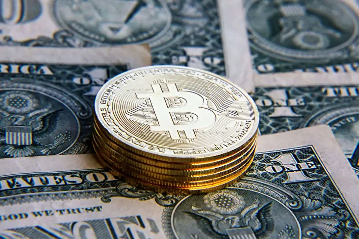 پادشاه بازار عقب نشینی کرد