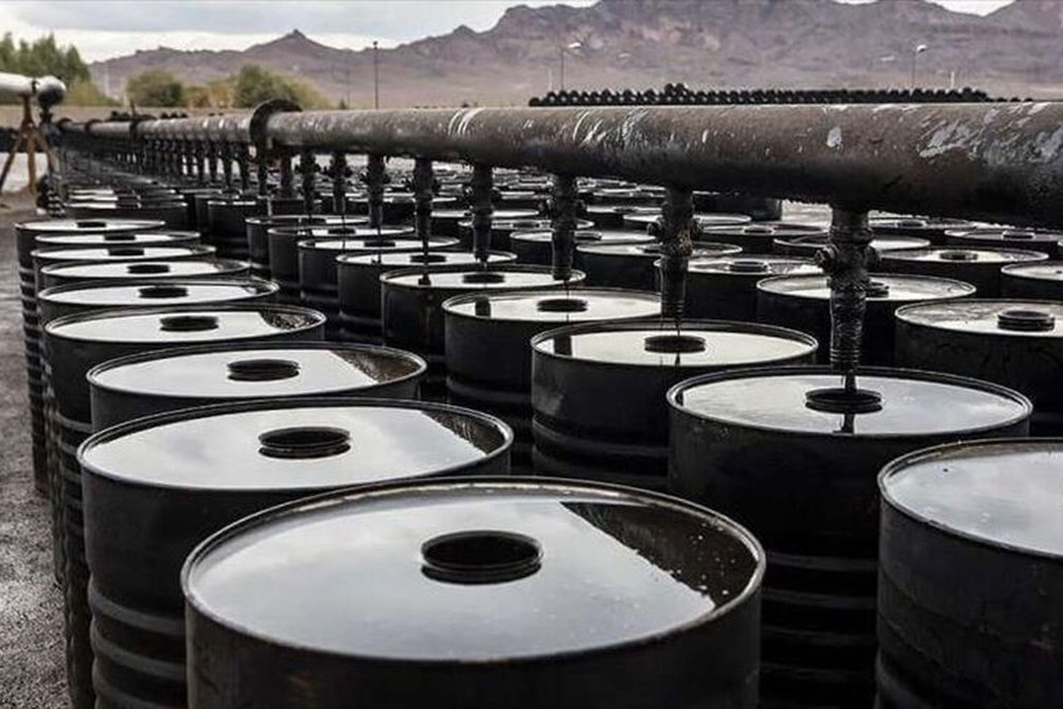 بازار در سراشیبی سقوط ؛ طلای سیاه رنگ باخت!