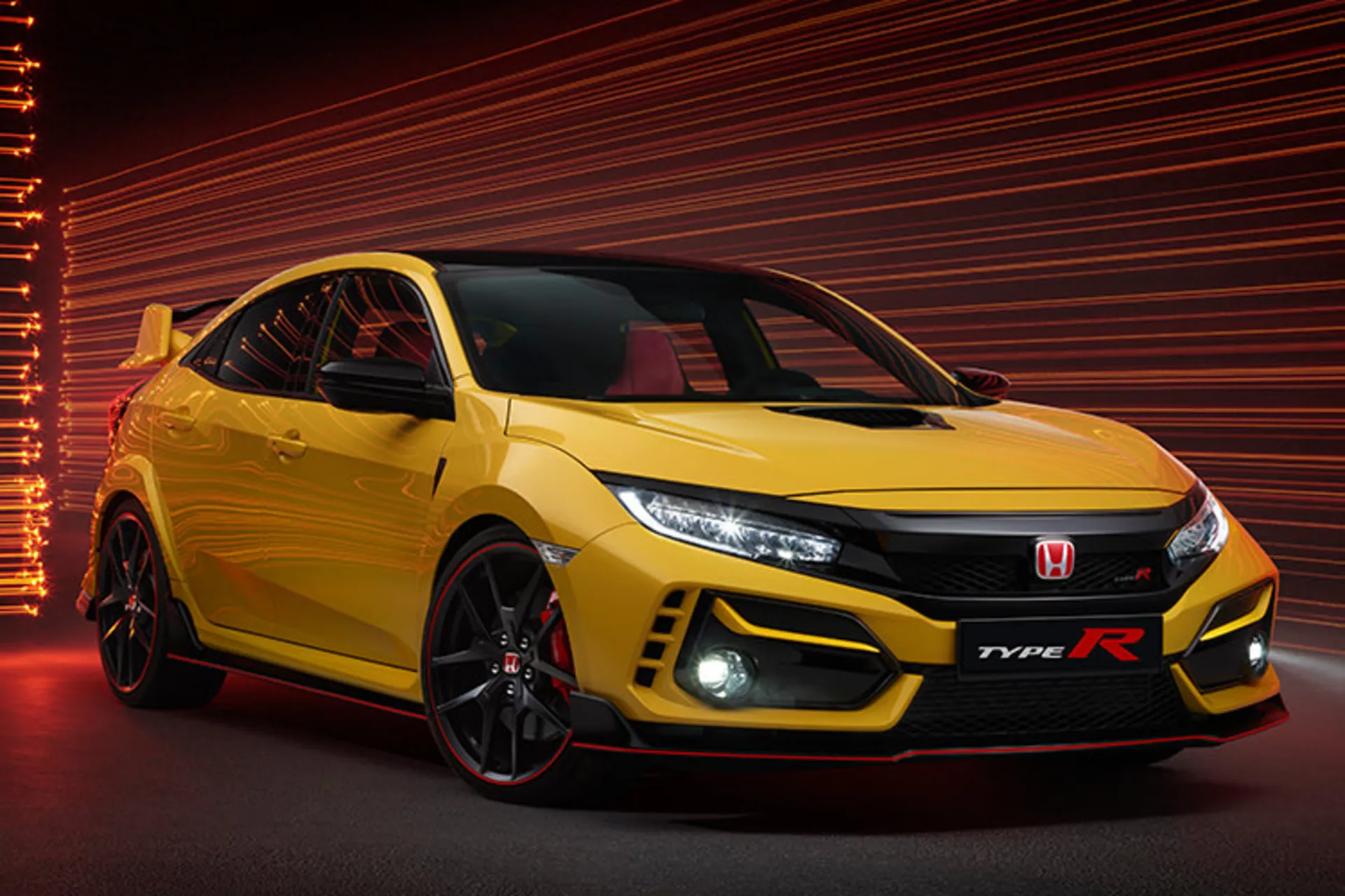 بررسی ۸ خودروی رویایی برای بانوان؛ از ایمنی تا جذابیت