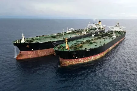 مخازن نفت ونزوئلا در آستانه انفجار | ۱۶ نفتکش پا به فرار گذاشتند