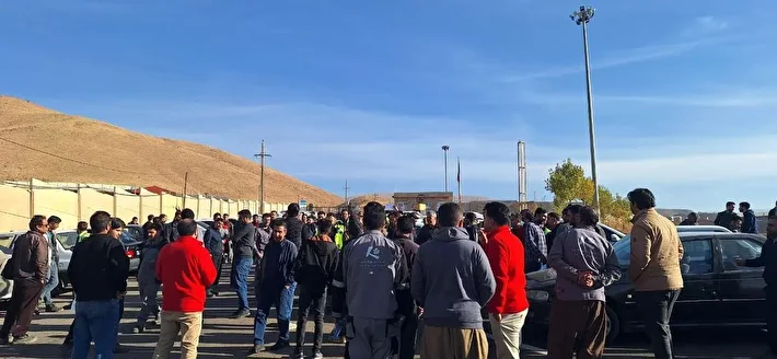اعتصاب کارگرانِ ثروتمندترین معدن طلای ایران به خاطر فقر !